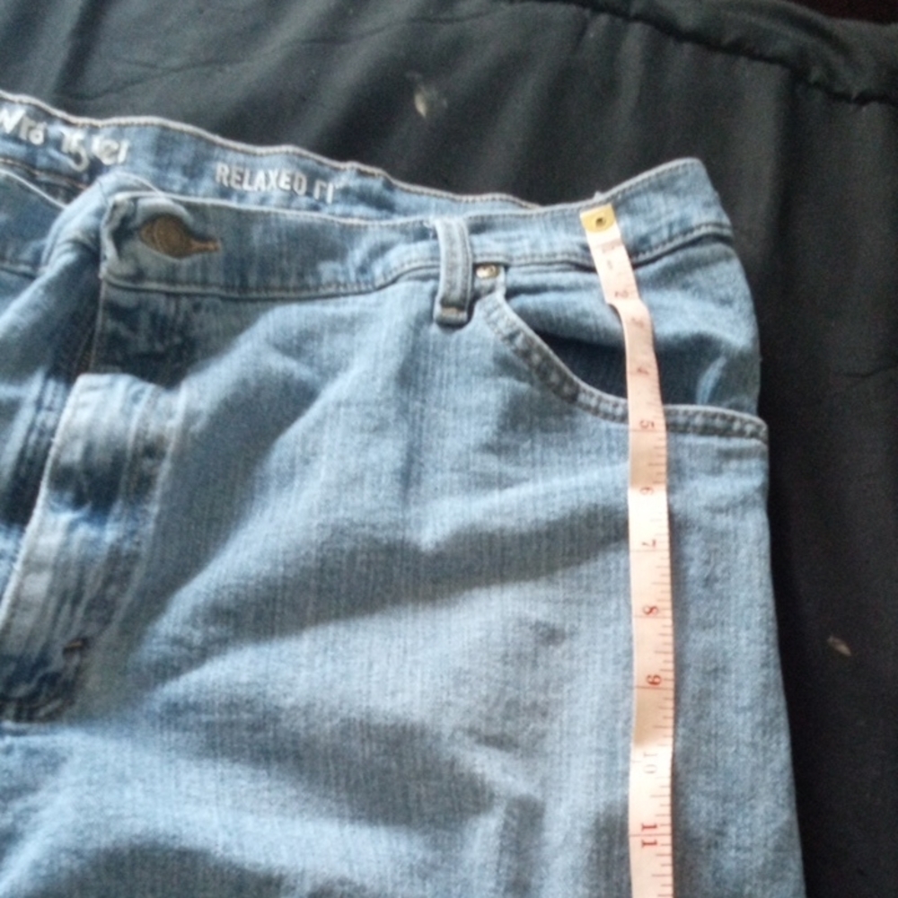 Wrangler'sRelaxed Fit Blue Jeans